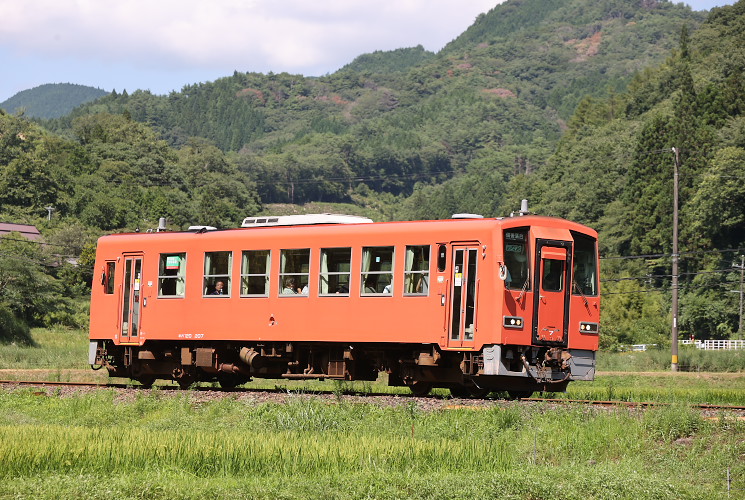 キハ１２０－２０７（木次線）