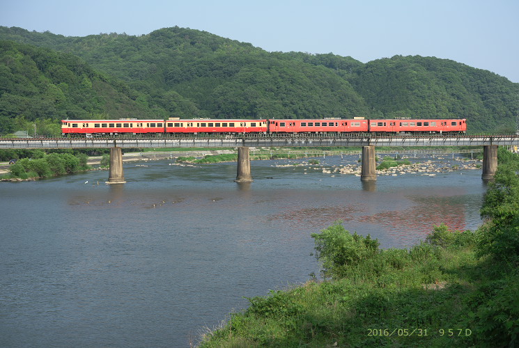 ９５７Ｄ（福渡～建部）キハ４７　４連