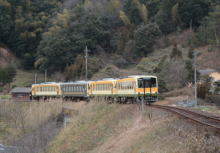 キハ１２０（宍道駅）