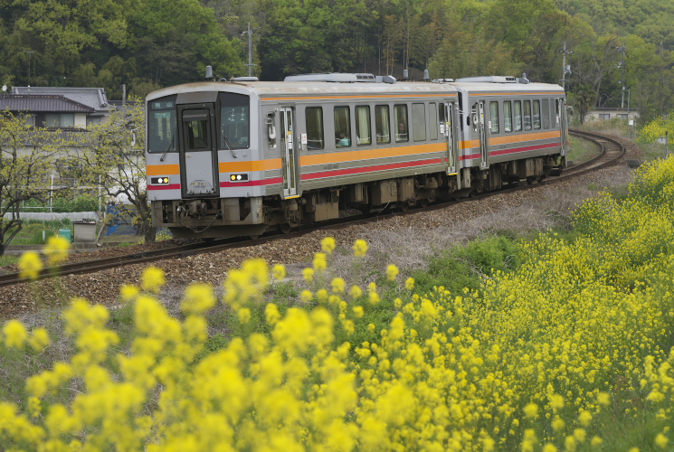 津山線キハ１２０（牧山～玉柏）