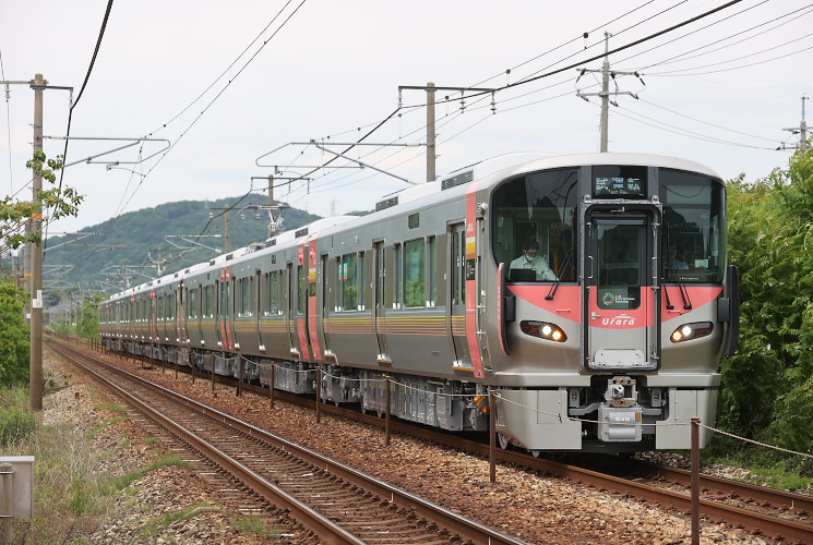 ２２７系電車（８両編成　試運転）瀬戸～上道