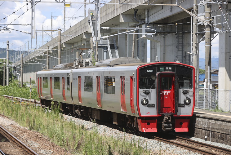 ＪＲ九州四国８１５系（肥前旭駅）