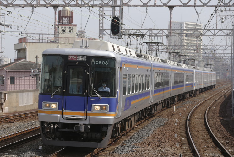 南海電気鉄道１００００系（岸里玉出～粉浜）