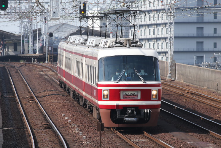 南海電気鉄道３００００系（新今宮～今宮戎）