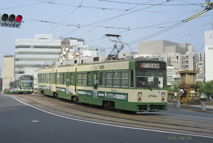 広島電鉄３７０４号電車