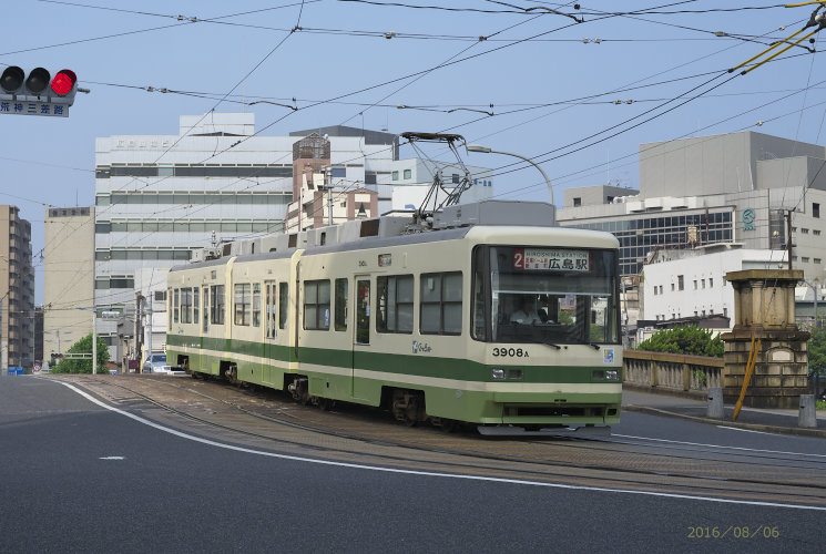 広島電鉄３９０８（荒神橋）