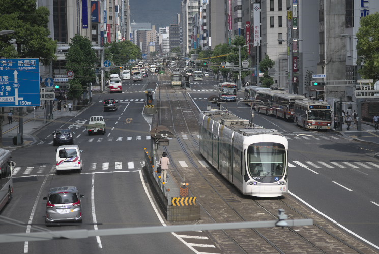 広島電鉄 ５１０１（胡町電停）