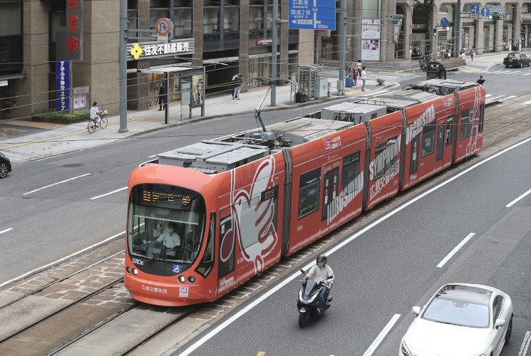 広響塗装の５１１０（胡町～銀山町）