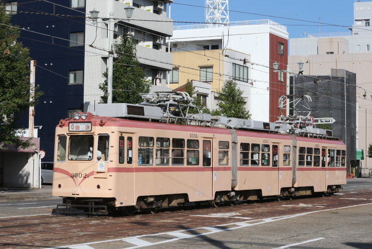 広島電鉄３０００形（３００２号）日赤病院前～広電本社前