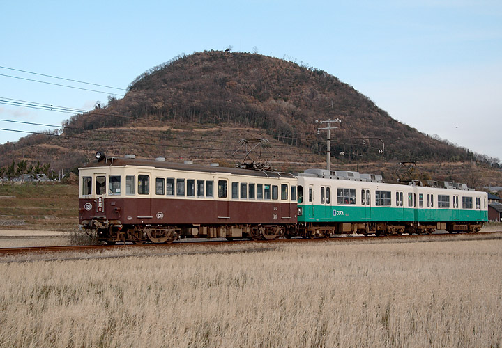 琴電２０５３列車（学園通り～白山）