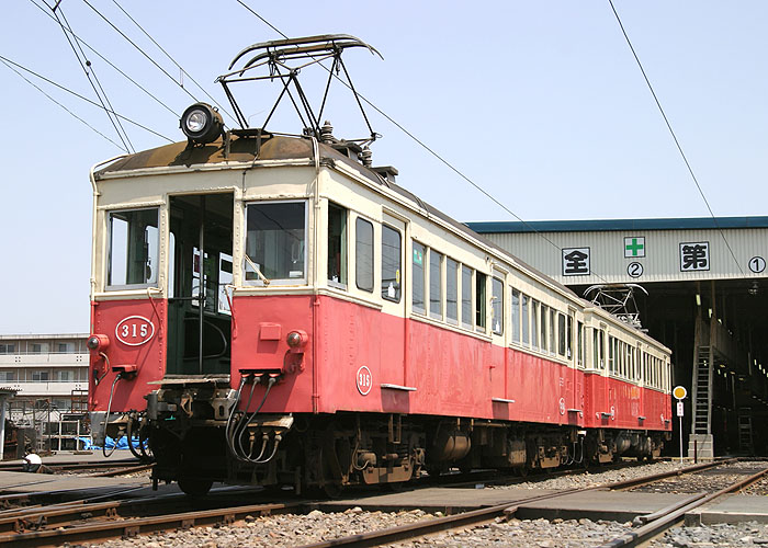 高松琴平電気鉄道　３１５号＋５００号　仏生山