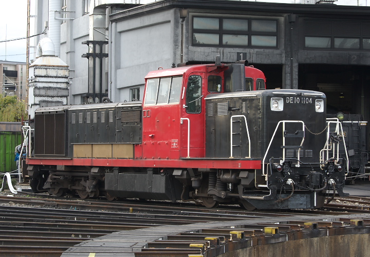 嵯峨野観光鉄道ＤＥ１０　１１０４