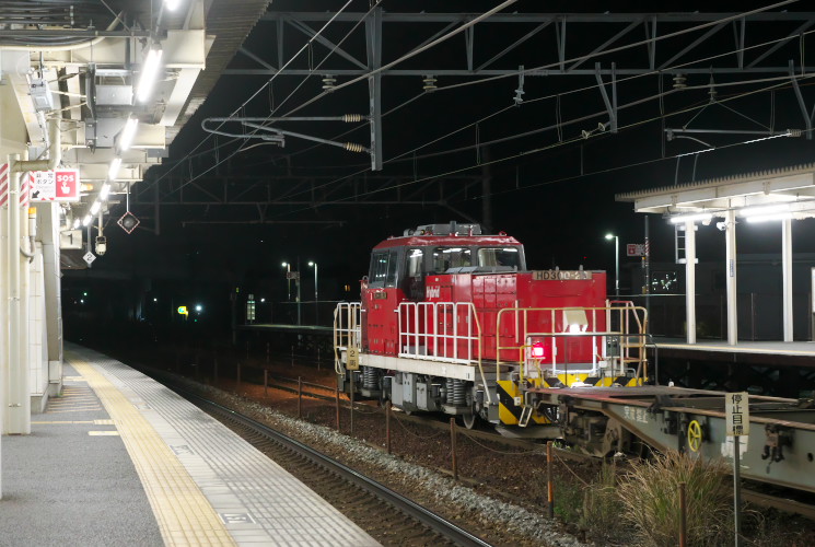 日本貨物鉄道　ＨＤ３００－２８