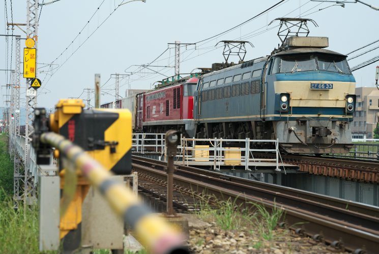 ２０７７列車（西川原～岡山）堤外踏切