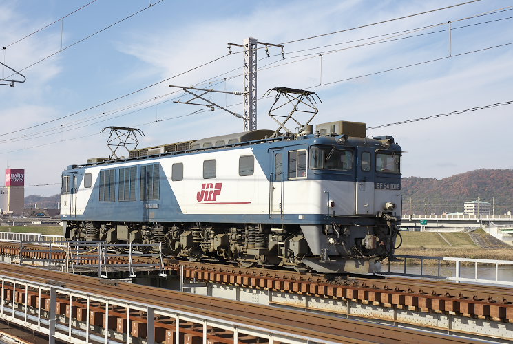 ＥＦ６４－１０１８（旭川橋梁）