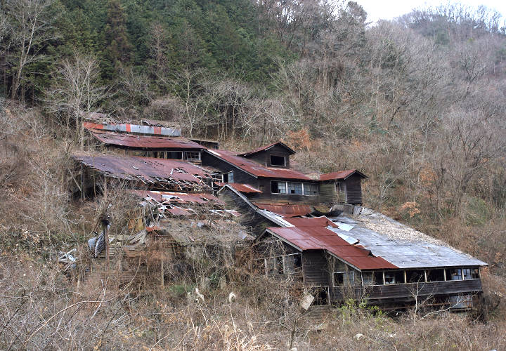 竜山鉱山跡（久米郡）