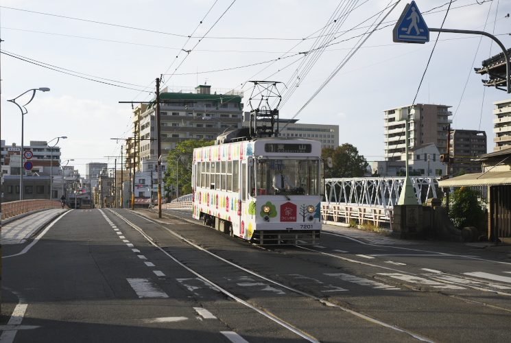 岡電７２０１号（西大寺町～小橋）