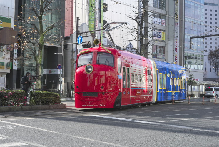 岡電１０８１号（岡山駅前）