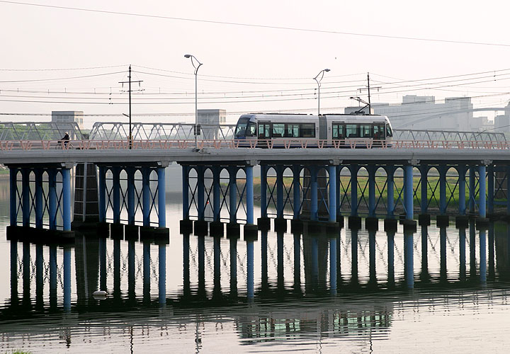 京橋（岡電９２０１号）