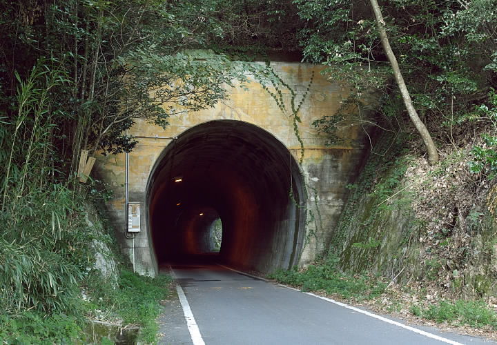 塩江温泉鉄道遺構