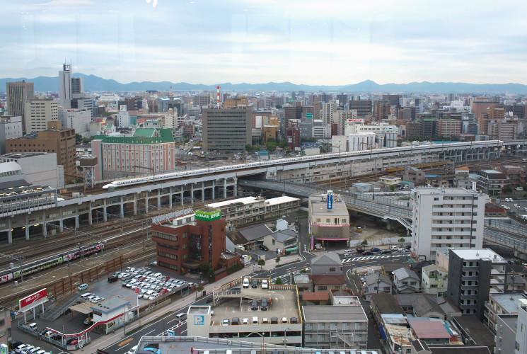 岡山駅西口付近（岡山～新倉敷）