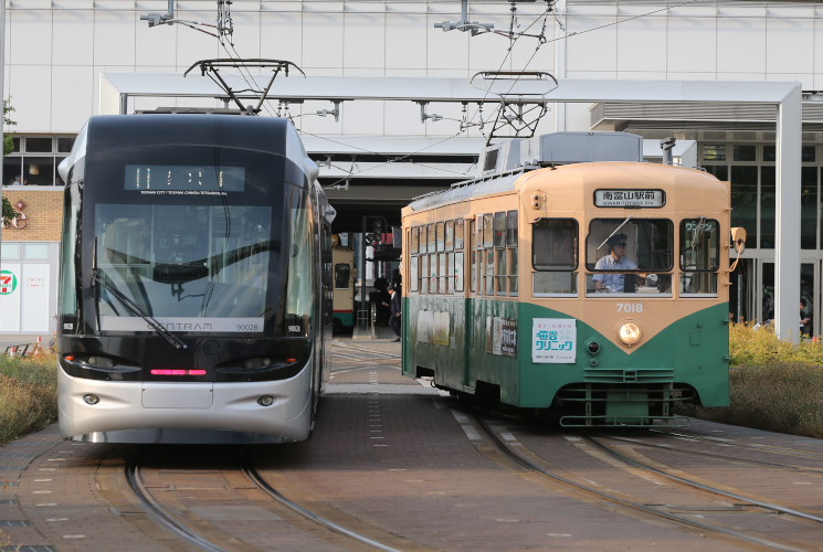 富山駅前（富山地方鉄道富山市内軌道線）