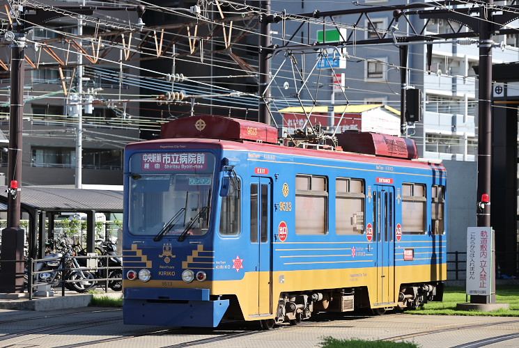 鹿児島市交通局 ９５００形（９５１３号）鹿児島駅前