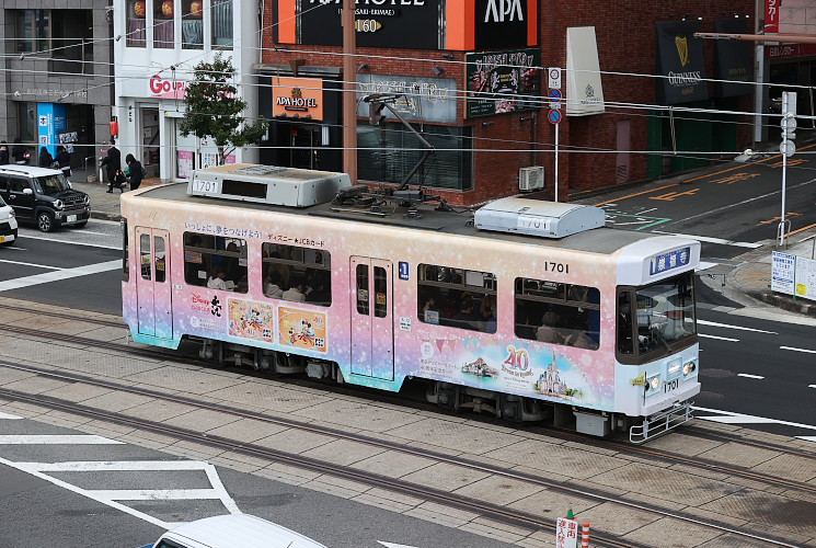 長崎電気軌道 １７０１号電車（長崎駅前付近）